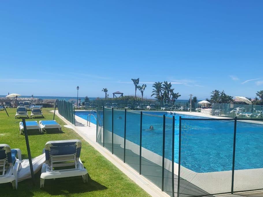 Casita Junto Al Mar En El Puerto De Cabopino Villa Marbella Eksteriør billede