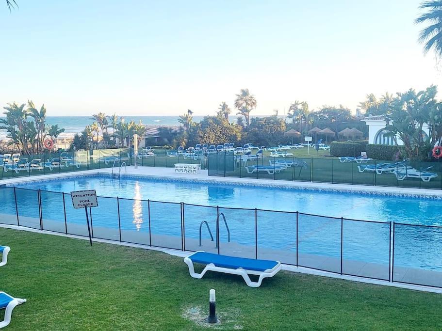 Casita Junto Al Mar En El Puerto De Cabopino Villa Marbella Eksteriør billede